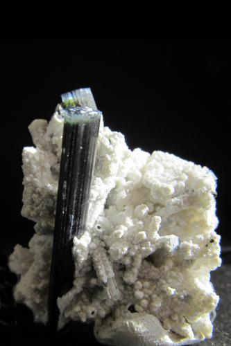 Elbaite<br />Skardu District, Gilgit-Baltistan (Northern Areas), Pakistan<br />4.1 x 3.5 x 2.9 cm<br /> (Author: steven calamuci)