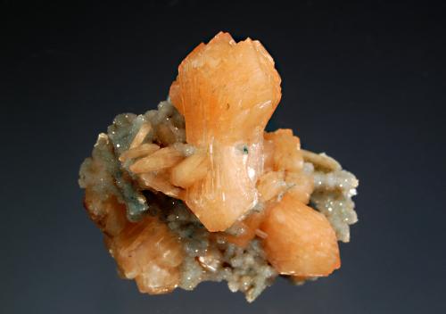 Stilbite-Ca<br />Distrito Jalgaon, Maharashtra, India<br />5.3 x 5.6 cm<br /> (Author: crosstimber)