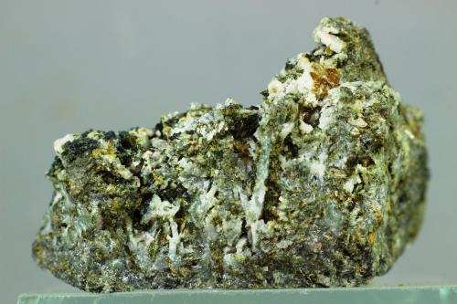 Titanita<br />Cabezo Negro Quarry, Cabezo Negro de Abarán, Barranco Molax, Abarán, Comarca Vega Alta del Segura, Region of Murcia (Murcia), Spain<br />40x30 mm<br /> (Autor: Juan Espino)