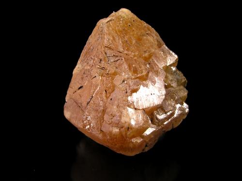 Scheelita<br />Ponferrada, Comarca El Bierzo, León, Castilla y León, España<br />4,1x3,5x3 cm.<br /> (Autor: Nacho)