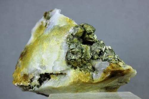 Arsenopirita<br />Concesión La Parrilla, Santa Amalia, Don Benito-Almoharín, Comarca Vegas Altas, Cáceres, Extremadura, España<br />45x30 mm.<br /> (Autor: Juan Espino)