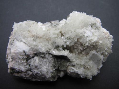 Estilbita-Ca<br />(La Cabrera pluton), Sieteiglesias, Loyozuela-Navas-Sieteiglesias, Community of Madrid, Spain<br />6 x 3''5 cm.<br /> (Autor: prcantos)