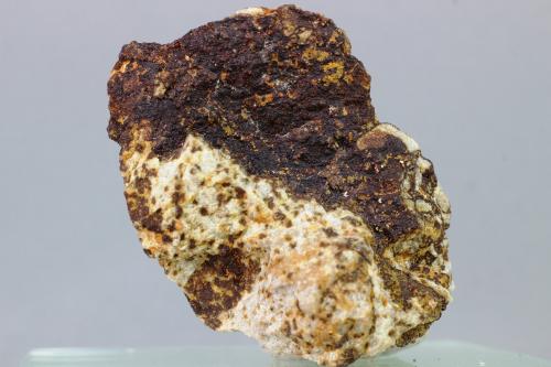 Yukonita<br />Dolores Mine, Pastrana, Mazarrón / Águilas, Comarca Alto Guadalentín, Region of Murcia (Murcia), Spain<br />47x38 mm<br /> (Autor: Juan Espino)