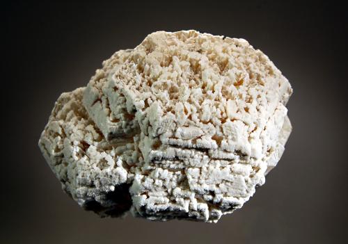 Witherite<br />Mina Nentsberry Haggs, Valle Nent, Distrito Alston Moor, North Pennines Orefield, (antes Cumberland), Cumbria, Inglaterra / Reino Unido<br />7.1 x 9.6 cm<br /> (Author: crosstimber)