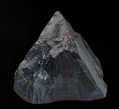 Quartz, Hematite, Calcite<br />Frizington, West Cumberland Iron Field, former Cumberland, Cumbria, England / United Kingdom<br />6.9 x 6.2 cm<br /> (Author: am mizunaka)