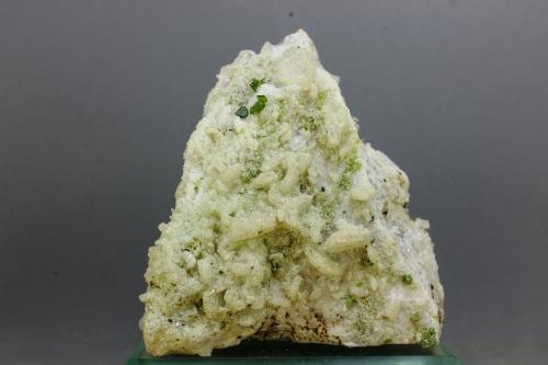 Titanita<br />Shengus (Shingus), Distrito Roundu, Gilgit-Baltistan (Áreas del Norte), Paquistán<br />70x60 mm<br /> (Autor: Juan Espino)