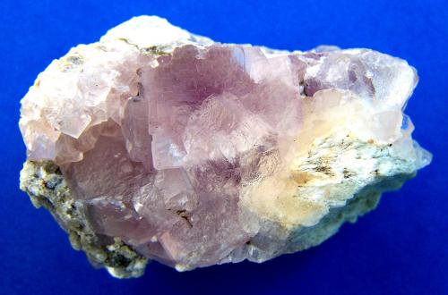 Fluorita<br />Yanci Quarry, Unanue, Igantzi (Yanci), Comarca Cinco Villas, Chartered Community of Navarre (Navarre), Spain<br />5 x 4 cm.<br /> (Autor: canada)