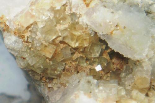 Fluorita<br />Rosita Mine, Colmenar del Arroyo, Comarca Sierra Oeste de Madrid, Community of Madrid, Spain<br />24 x 17 x 15,5 cm<br /> (Autor: Juancho)