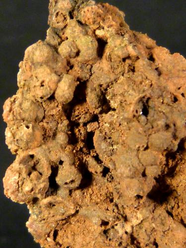 Limonita pseudo. Goethita<br />Bailén, Comarca Sierra Morena, Jaén, Andalucía, España<br />3 x 6 x 1 cm.<br /> (Autor: Felipe Abolafia)
