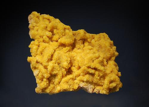 Smithsonite<br />Mina Philadelphia, Rush, Distrito Rush Creek, Condado Marion, Arkansas, USA<br />7.0 x 9.0 cm<br /> (Author: crosstimber)
