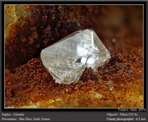 Cerussite<br />Mas Dieu, Mercoirol, Alès, Gard, Occitanie, France<br />fov 4.5 mm<br /> (Author: ploum)