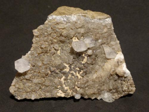 Cuarzo<br />Afloramiento de cuarzo, Barranco de Zanzano, Cornago, Comarca Cervera del Río Alhama, La Rioja, España<br />8x5,5 cm<br /> (Autor: Ander Ispizua Juan)