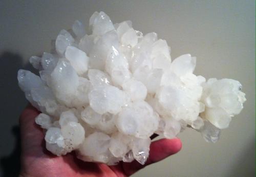 Quartz<br />Waiomu Valley, Thames, Thames-Coromandel District, Waikato, North Island, New Zealand<br />20x16x6cm<br /> (Author: Greg Lilly)