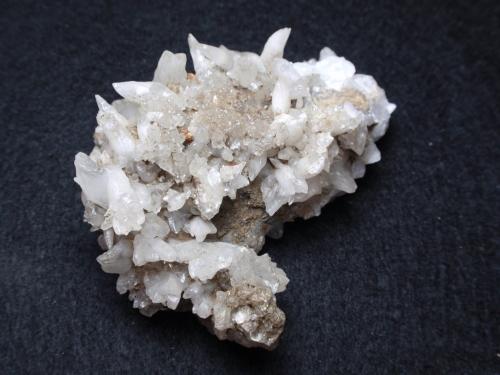 Calcita<br />Mines Can Palomeres, Malgrat de Mar, Comarca Maresme, Barcelona, Cataluña / Catalunya, España<br />6 x 5 x 3 cm<br /> (Autor: karbu8)