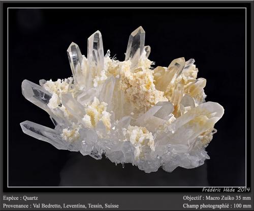 Quartz<br />Valle Bedretto, Leventina, Ticino (Tessin), Suiza<br />Fov 100 mm<br /> (Author: ploum)