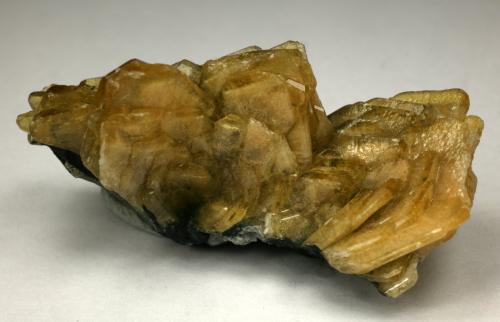 Barite<br />Muzo mining district, Western Emerald Belt, Boyacá Department, Colombia<br />4cm across<br /> (Author: Fiebre Verde)