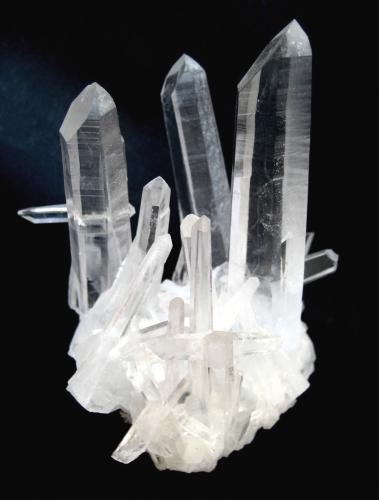 Quartz<br />Jinkouhe District, Leshan Prefecture, Sichuan Province, China<br />Specimen height 9 cm<br /> (Author: Tobi)