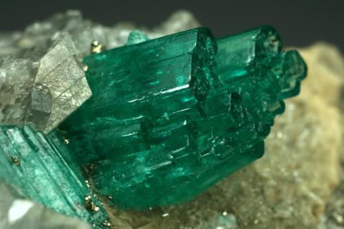 Beryl (variety emerald), Calcite, Pyrite<br />Chivor mining district, Municipio Chivor, Eastern Emerald Belt, Boyacá Department, Colombia<br />42x48x20mm - Detail<br /> (Author: Fiebre Verde)