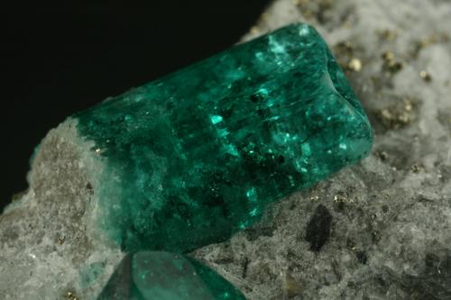 Beryl (variety emerald), Calcite, Pyrite<br />Chivor mining district, Municipio Chivor, Eastern Emerald Belt, Boyacá Department, Colombia<br />Detail<br /> (Author: Fiebre Verde)