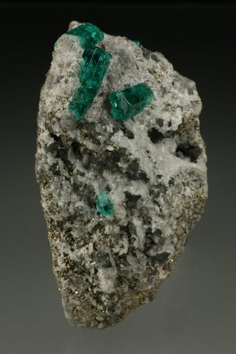 Beryl (variety emerald), Calcite, Pyrite<br />Chivor mining district, Municipio Chivor, Eastern Emerald Belt, Boyacá Department, Colombia<br />55x35x28mm<br /> (Author: Fiebre Verde)