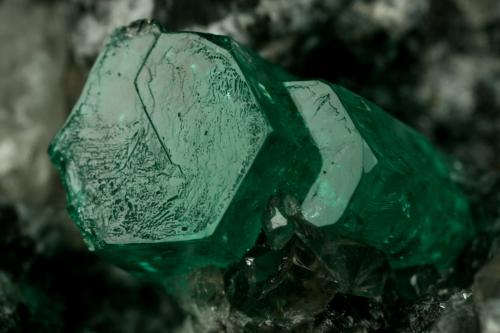 Beryl (variety emerald), Calcite, Pyrite<br />La Pita mining district, Municipio Maripí, Western Emerald Belt, Boyacá Department, Colombia<br />xl=11mm<br /> (Author: Fiebre Verde)