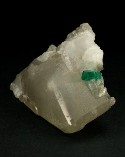 Beryl (variety emerald), Calcite<br />Coscuez mining district, Municipio San Pablo de Borbur, Western Emerald Belt, Boyacá Department, Colombia<br />62x50x45mm<br /> (Author: Fiebre Verde)