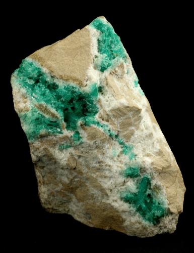 Beryl (variety emerald), Calcite<br />Chivor mining district, Municipio Chivor, Eastern Emerald Belt, Boyacá Department, Colombia<br />70x45x60mm<br /> (Author: Fiebre Verde)