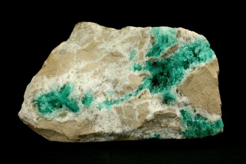 Beryl (variety emerald), Calcite<br />Chivor mining district, Municipio Chivor, Eastern Emerald Belt, Boyacá Department, Colombia<br />70x45x60mm<br /> (Author: Fiebre Verde)