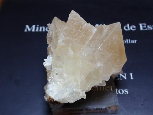 Calcita<br />Canteras de Mármol, Macael, Comarca Valle del Almanzora, Almería, Andalucía, España<br />45x50 mm<br /> (Autor: Ignacio)