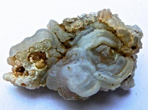 Cuarzo (variedad calcedonia)<br />Montaña Blanca-Pueblo de Agaete, Agaete, Gran Canaria, Provincia de Las Palmas, Canarias, España<br />5 x 3,5 x 3 cm<br /> (Autor: María Jesús M.)