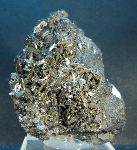 Arsenopirita<br />Pasto Bueno, Distrito Pampas, Provincia Pallasca, Departamento Ancash, Perú<br />5,5 x 3 x 7 cm.<br /> (Autor: Felipe Abolafia)