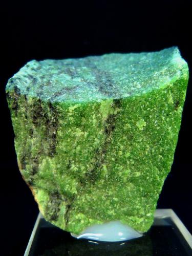 Zoisita<br />Mundarara Mine, Arusha Region, Tanzania<br />4 x 4,5 x 3 cm.<br /> (Autor: Felipe Abolafia)