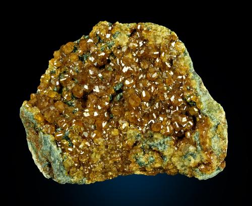 Andradite variety topazolite<br />Mina Yellow Cat, New Idria, Distrito New Idria, Montes Diablo, Condado San Benito, California, USA<br />5.6 x 7.2 cm<br /> (Author: crosstimber)