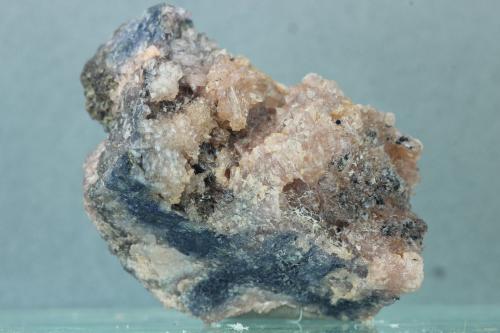 Hureaulita<br />Mina Cigana (Mina Jocão), Conselheiro Pena, Vale do Rio Doce, Minas Gerais, Brasil<br />35x25 mm<br /> (Autor: Juan Espino)
