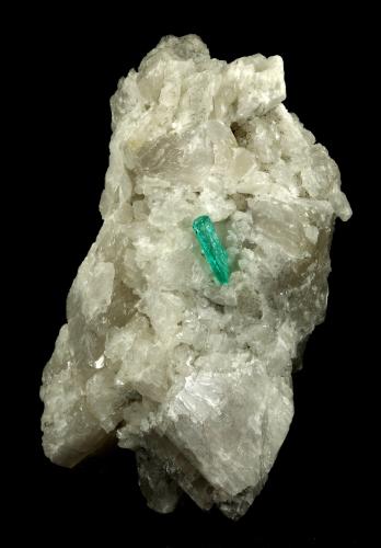 Beryl (variety emerald), Calcite<br />Chivor mining district, Municipio Chivor, Eastern Emerald Belt, Boyacá Department, Colombia<br />50x40x95mm, xl=13mm<br /> (Author: Fiebre Verde)