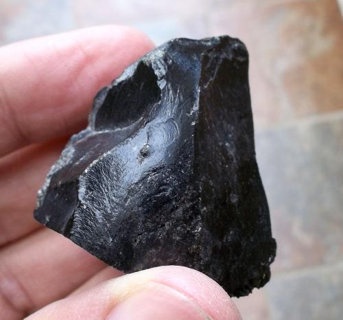 obsidiana<br />Barranco del Horno, Mogán, Gran Canaria, Provincia de Las Palmas, Canarias, España<br />3,5 x 3 cm<br /> (Autor: Cristalino)