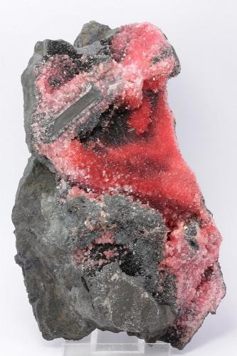 Rodocrosita, Manganita<br />N'Chwaning mining area, Kuruman, Kalahari manganese field (KMF), Northern Cape Province, South Africa<br />130 x 75 x 28 mm<br /> (Autor: Iván Blanco (PDM))