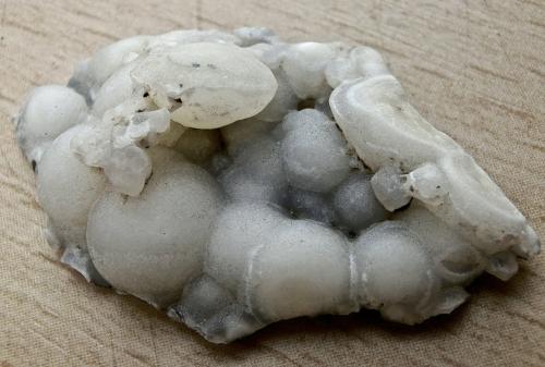 Calcita.<br />Costa de Agaete, Agaete, Gran Canaria, Provincia de Las Palmas, Canarias, España<br />4 x 3 x 2 cm<br /> (Autor: María Jesús M.)