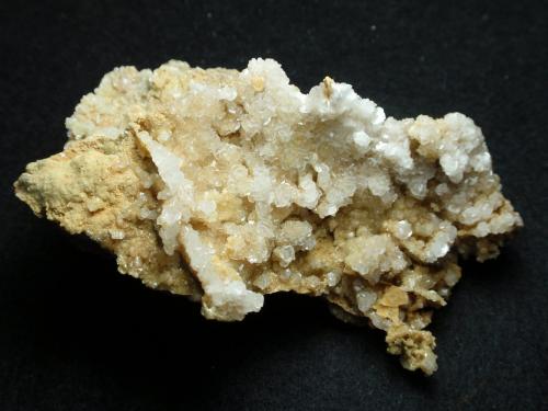 Calcita<br />Pontons, Comarca Alt Penedès, Barcelona, Cataluña / Catalunya, España<br />6 x 4 x 3 cm<br /> (Autor: karbu8)