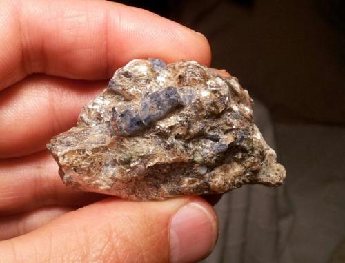 Zafirina y Moscovita (Grupo Mica)<br />Tranomaro-Maromby area, Amboasary District, Anosy Region, Madagascar<br />59mm - 33mm - 26mm<br /> (Autor: Pedro Naranjo)