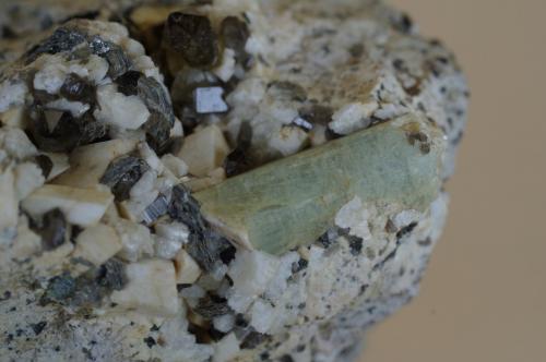 Berilo<br />Diamond Rocks, Mourne Mts, County Down, Northern Ireland / United Kingdom<br />90x50x70 mm<br /> (Autor: Juan María Pérez)