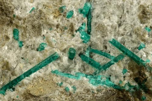 Beryl (variety emerald), Calcite, Pyrite<br />Chivor mining district, Municipio Chivor, Eastern Emerald Belt, Boyacá Department, Colombia<br />140x110x43mm<br /> (Author: Fiebre Verde)