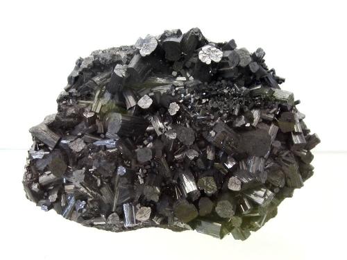 Manganite<br />Ilfeld, Nordhausen, Distrito Nordhausen, Turingia/Thüringen, Alemania<br />Specimen size 18 cm<br /> (Author: Tobi)