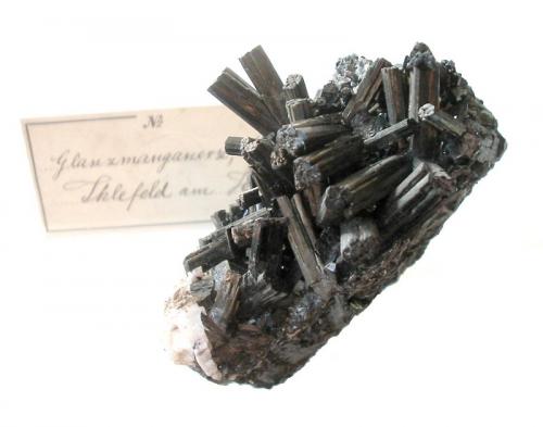 Manganite<br />Ilfeld, Nordhausen, Nordhausen District, Thuringia/Thüringen, Germany<br />Specimen size 7,5 cm<br /> (Author: Andreas Gerstenberg)