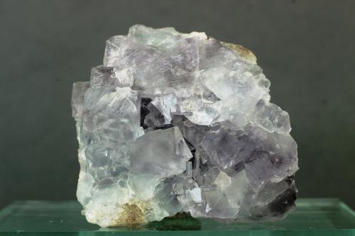 Fluorita<br />La Cabaña, Valdelmar, zona minera de Berbes, Berbes, Ribadesella, Comarca Oriente, Principado de Asturias (Asturias), España<br />40x30 mm<br /> (Autor: Juan Espino)