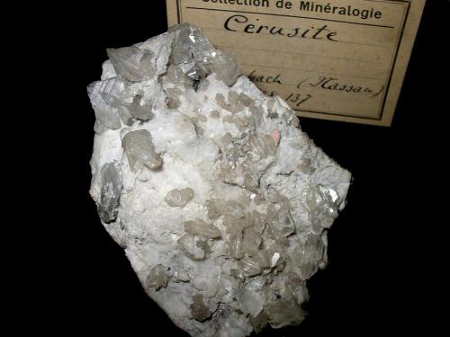 Cerussite<br />Mina Rosenberg, Braubach, Distrito Bad Ems, Valle Lahn, Renania-Palatinado/Rheinland-Pfalz, Alemania<br />9 x 6,5 x 2 cm<br /> (Author: Andreas Gerstenberg)