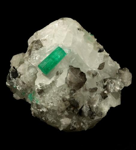 Beryl (variety emerald), Calcite<br />Coscuez mining district, Municipio San Pablo de Borbur, Western Emerald Belt, Boyacá Department, Colombia<br />54x34x50mm, both xls=13mm<br /> (Author: Fiebre Verde)