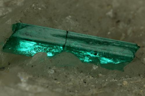 Beryl (variety emerald), Calcite<br />La Pita mining district, Polveros Mine, Municipio Maripí, Western Emerald Belt, Boyacá Department, Colombia<br />75x44x39mm, xl=22mm (combined size)<br /> (Author: Fiebre Verde)