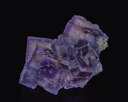 Fluorite<br />La Cabaña, Berbes mining area, Valdelmar, Berbes, Ribadesella, Comarca Oriente, Principality of Asturias (Asturias), Spain<br />8.0 x 5.2 cm<br /> (Author: am mizunaka)