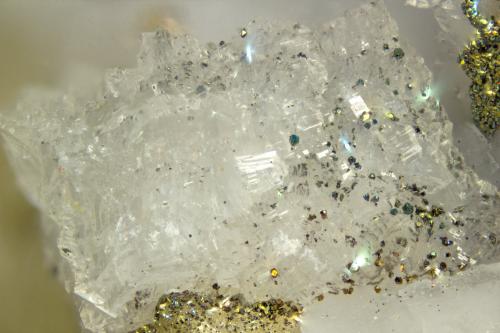Gobbinsite<br />Poudrette Quarry, Mont Saint-Hilaire, La Vallée-du-Richelieu RCM, Montérégie, Québec, Canada<br />FOV = 2mm<br /> (Author: Doug)